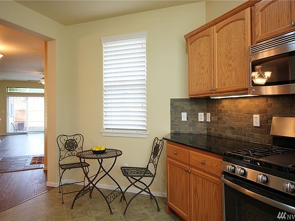 5th image of 4933 Bend Dr NE