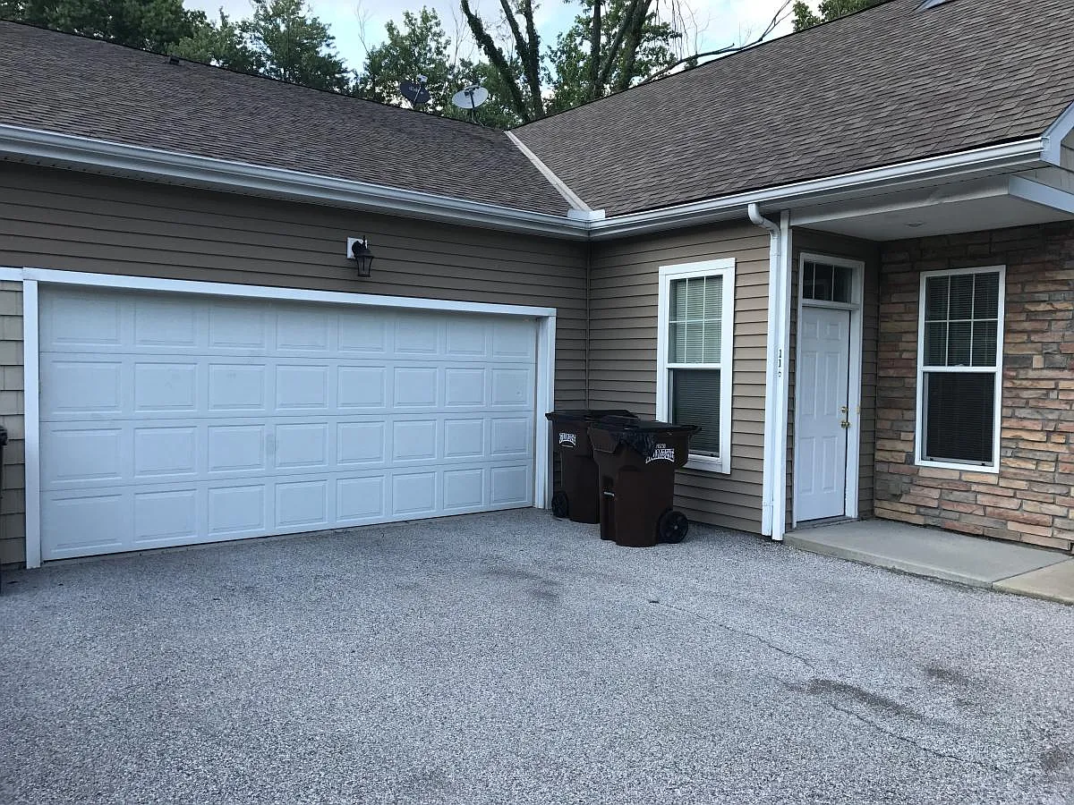 Building Photo - 116 Courtyard Ln