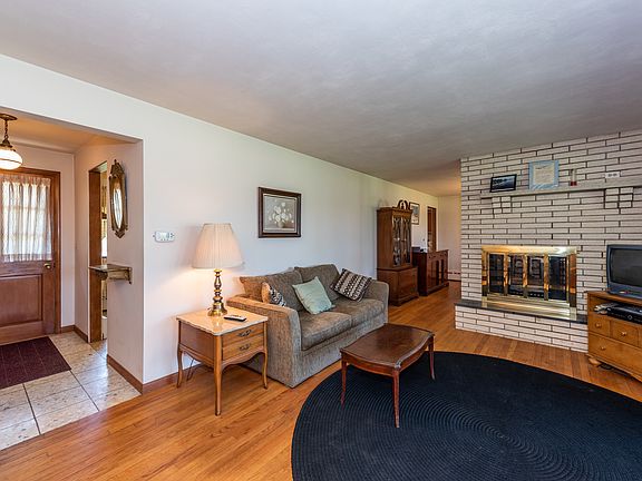 3rd image of 14070 W August Zupec Dr