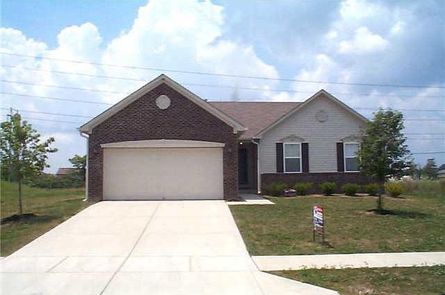 1st image of 2240 N Rosswood Blvd
