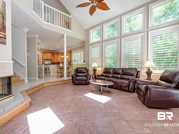 4th image of 9430 Timbercreek Blvd