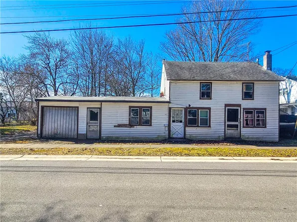 107 Birdsall Pkwy, Palmyra, NY 14522
