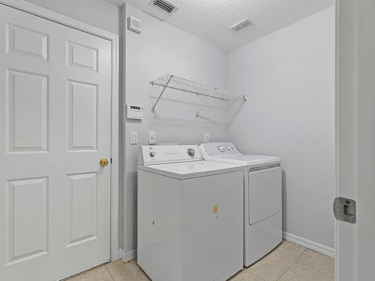 483 S Key Lime Sq SW — Photo 16