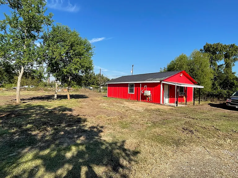 118 Alabama St — Photo 13
