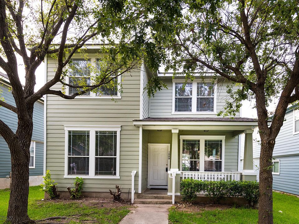 1st image of 1009 Peyton Pl