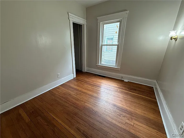 367 Furman St #1 — Photo 8