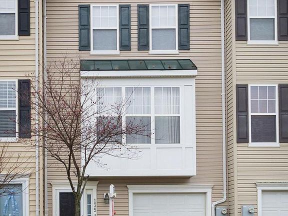 3rd image of 135 Moore Dr