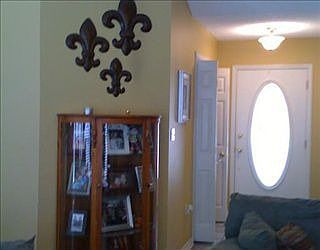1st image of 14 Woodlawn Dr