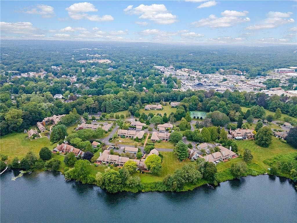 29 Shadow Farm Way 29, Wakefield, RI 02879 MLS 1341364 Zillow