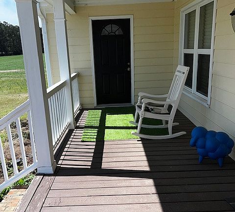 Private entrance off porch