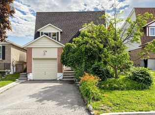 276 Currey Cres, Newmarket, ON L3Y 5M9