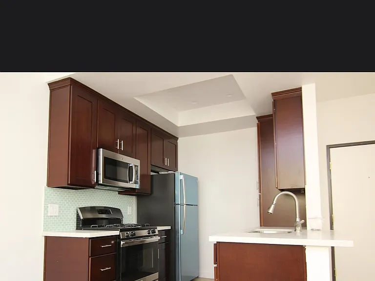 1130 Rexford Dr #4 — Photo 5