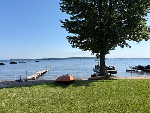 2nd image of 35 Marine Village Rd