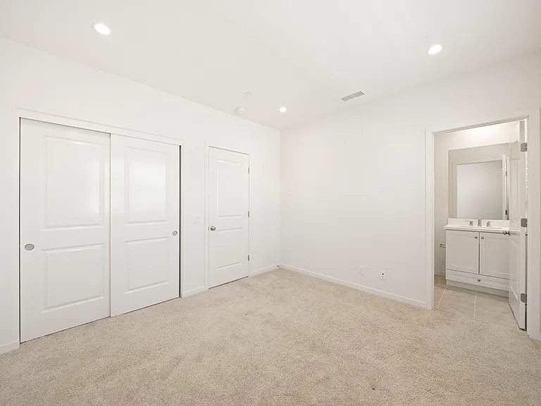 222 Ashby — Photo 35