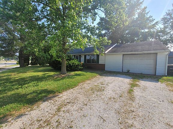 2nd image of 1013 Kensington Dr