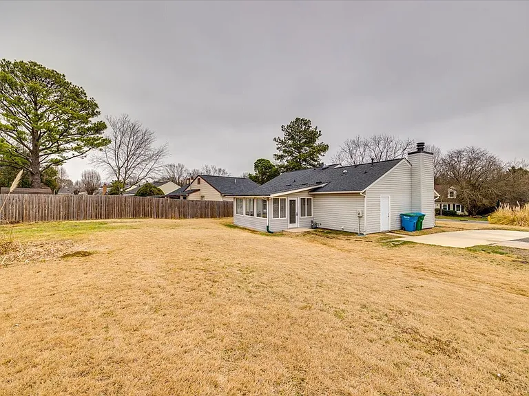 10932 Copperfield Dr — Photo 25