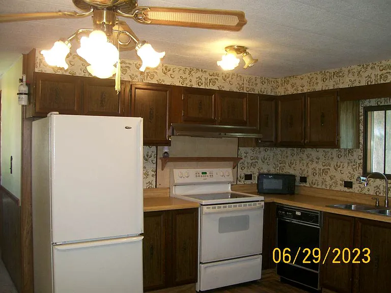 27901 Norris Rd #6 — Photo 1