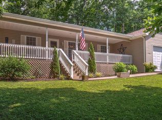 130 Meadowview Dr, Crossville, TN 38558