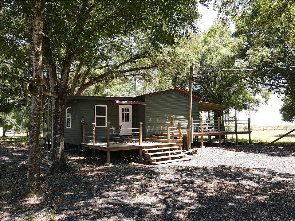 1st image of 495 Yeehaw Avenue
