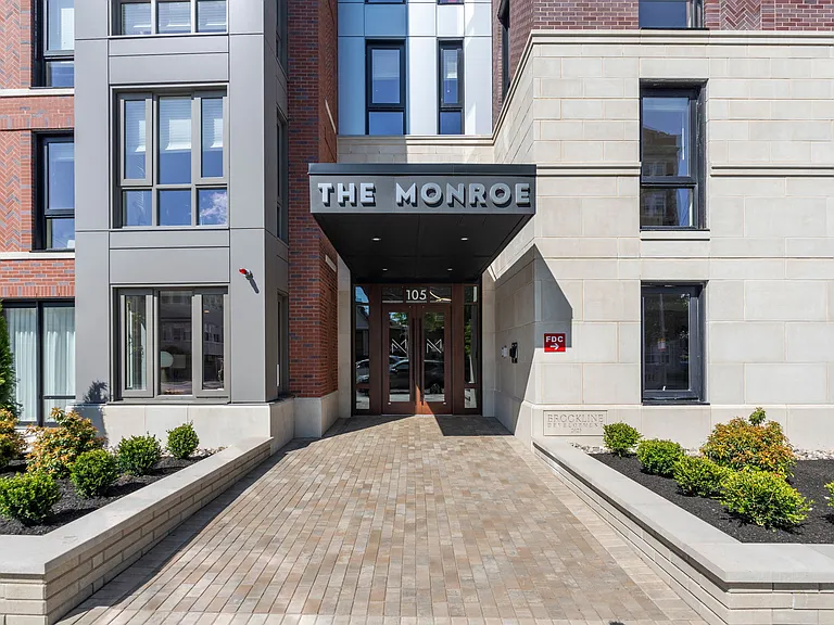The Monroe — Photo 54
