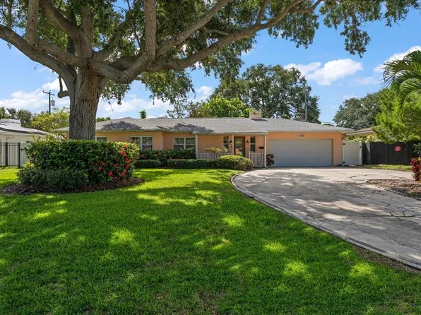 1727 Indian Rocks Rd, Belleair, FL 33756