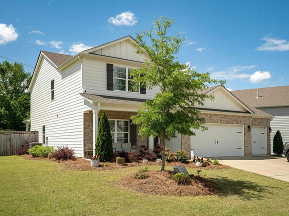 4th image of 2041 Park Springs Ln