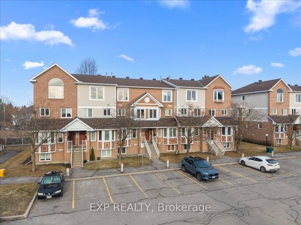 6287 Tealwood Pl, Ottawa, ON K1C 7J9
