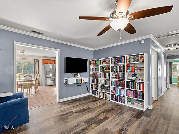 5th image of 2408 Langhorne Drive