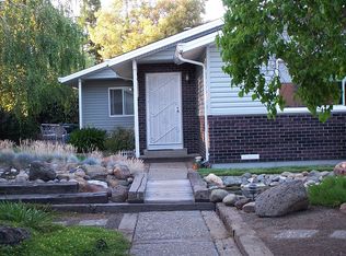 521 E D St, Dixon, CA