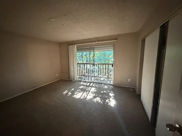 1066 Eleanor Ave — Photo 11