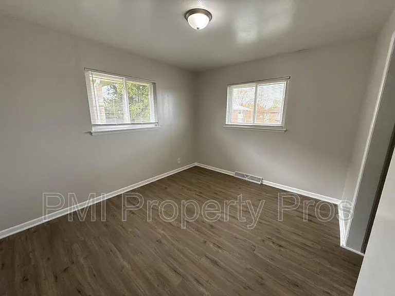 7701 W Hampton Ave #5 — Photo 13