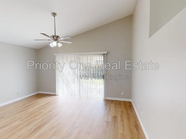 12441 Kestrel St — Photo 15
