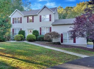614 Symphony Ct, Jackson, NJ