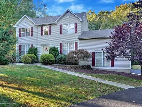 614 Symphony Ct photo 1