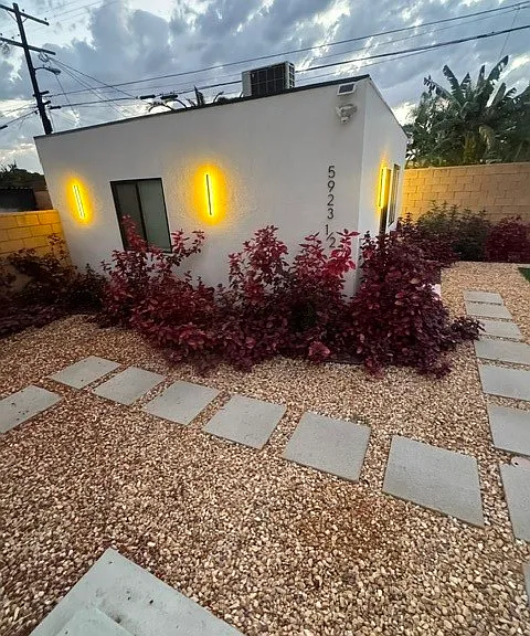 5923 1/2 Haas Ave — Photo 1