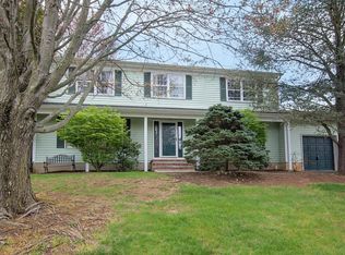 1 Pine Ln, Marlboro, NJ 07746