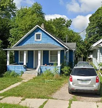 910 Dakin St Photo 1