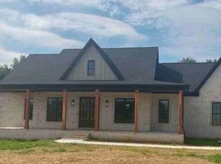1056 Founders Ln, Portland, TN 37148