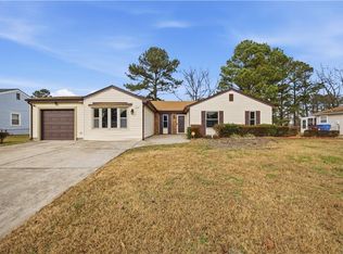 1253 Sir Kay Dr, Chesapeake, VA 23323