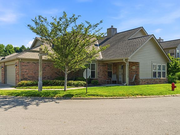 2nd image of 1360 Woodberry Pl