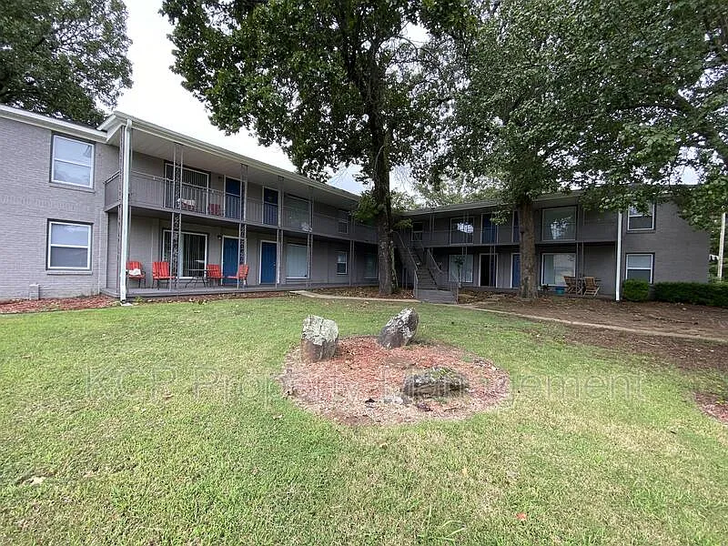 115 N Albert Pike Ave #6