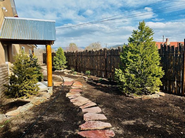628 State Road 76 #A, Chimayo, NM 87522