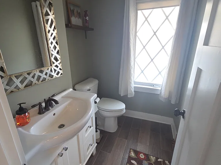 2516 W Johnsburg Rd — Photo 5