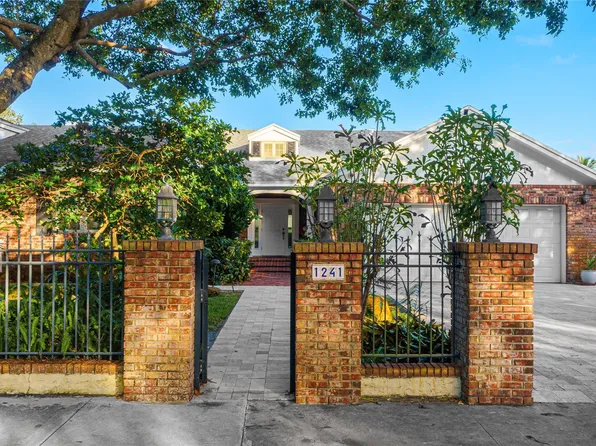 1241 N Rio Vista Boulevard, Fort Lauderdale, FL 33301