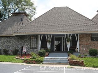 907 Bello Mondo Dr APT 8, Platte City, MO 64079