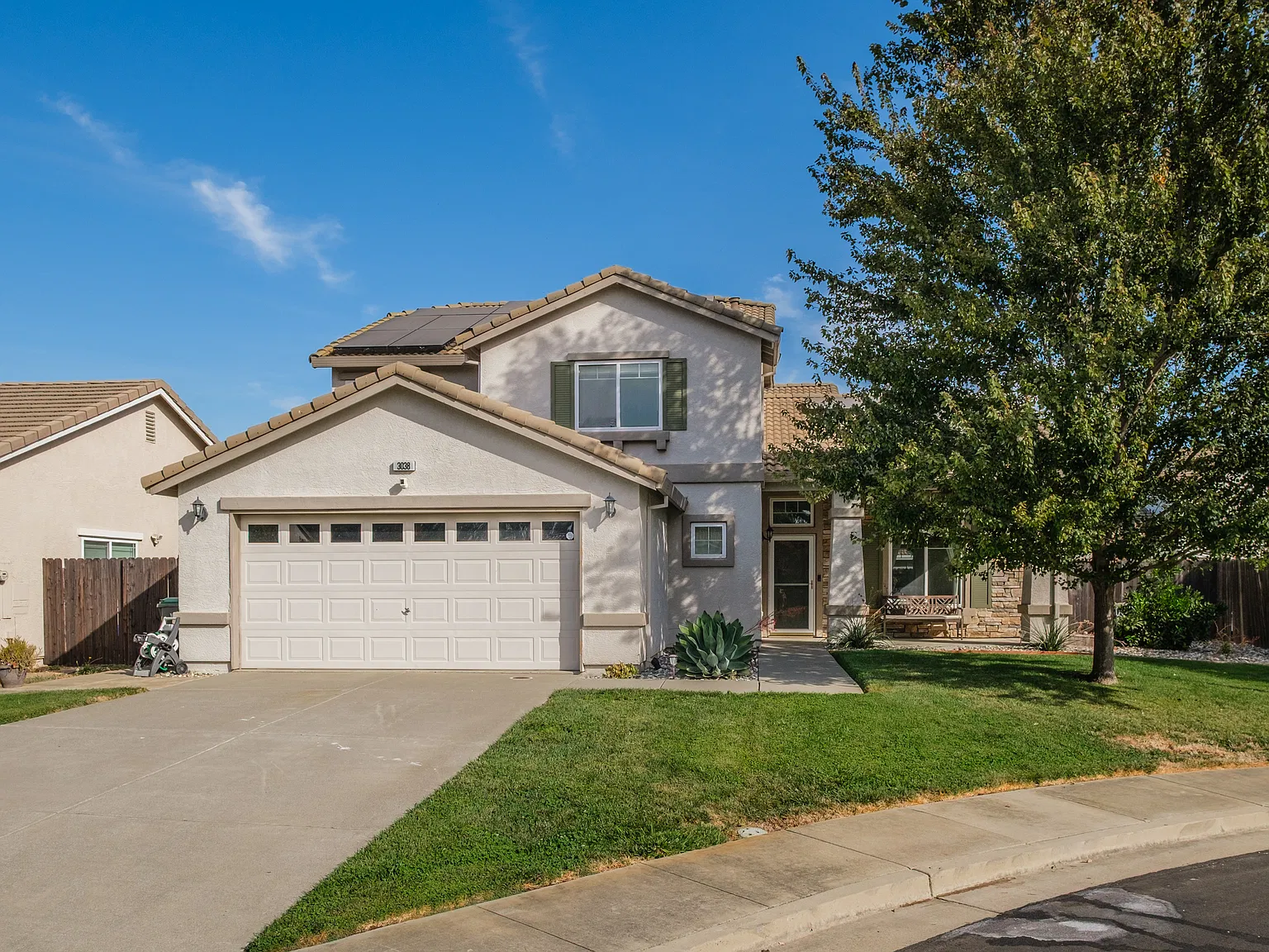 4 bed, 2330 sqft, $3,195 — Photo 1