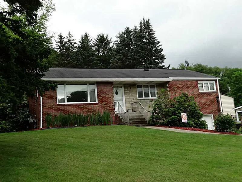 128 Woodlawn Ave photo 1