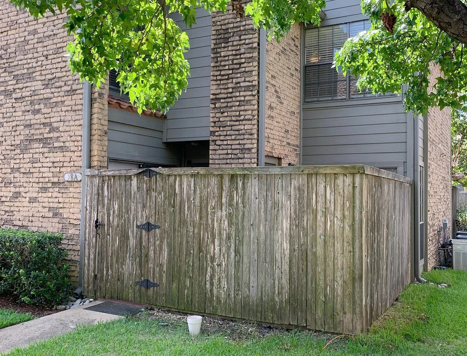 2 bed, 1.5 bath, 1050 sqft, $1,750 — Photo 4