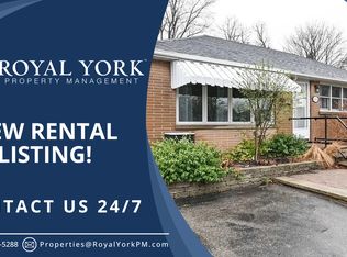 936 Somerville St #2, Oshawa, ON L1G 4J7