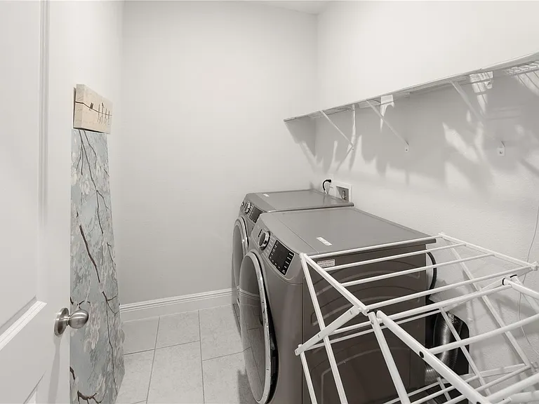 961 Grand Wildmere Cv — Photo 16